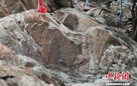 贺兰山岩画：岁月失语唯石能言