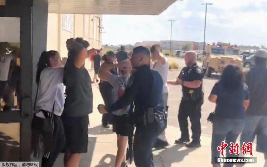 点击进入下一页