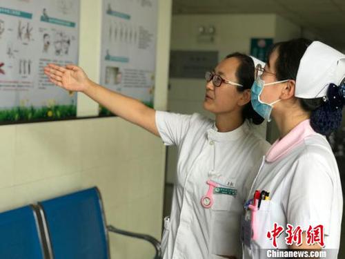 孙瑜是一名临床工作15年的护师，也是主管神经内科带教近10年的老师?！±钅饶取∩? suffix=