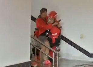 点击进入下一页