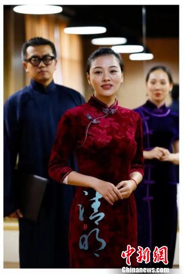 点击进入下一页