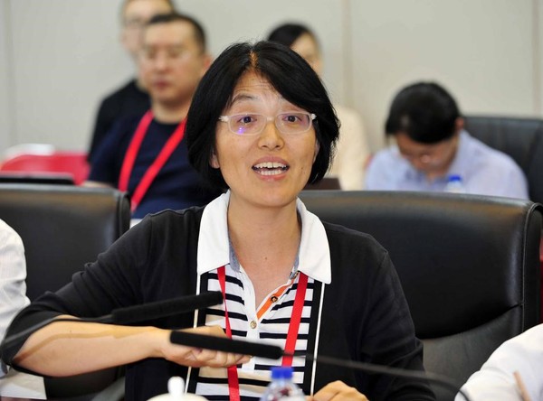 北京大学国家发展研究院中国健康发展研究中心主任、国务院医改专家咨询委员会委员李玲