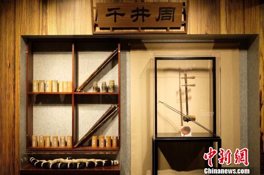 《中国京胡文化展——暨楼庄东收藏陈列》?！⊥躞?摄