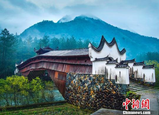 兰溪桥 洪子根 摄