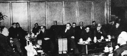 1961年2月，全国政协召开文史资料工作座谈会，陈毅在座谈会上讲话。