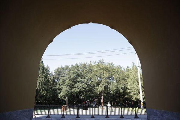 点击进入下一页