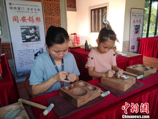 同安锡雕。　杨伏山 摄