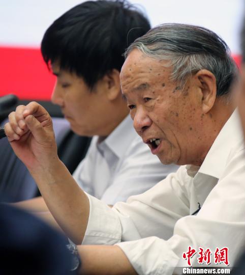 徐万邦先生出席活动并致辞?！∪魏Ｏ?摄