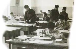 “可高兴，可自豪，可不得了了！”84岁的他回忆61年前参加国庆群众游行