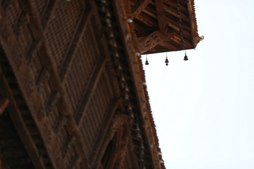 尼泊尔文物古迹在地震中受损严重，堪称“寺庙之城”、拥有众多名胜古迹的加德满都首当其冲。新华社记者祁星摄