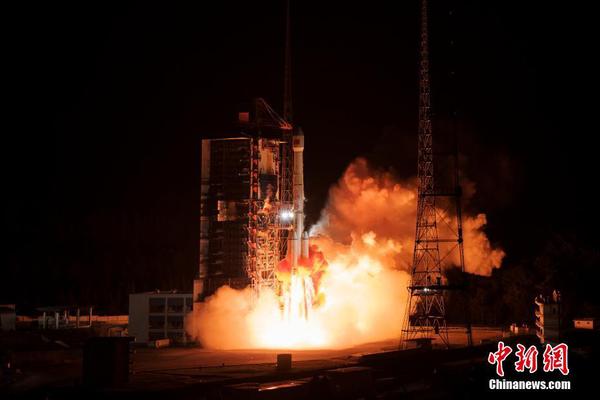 通信技术试验卫星四号主要用于开展多频段、高速率卫星通信技术验证。郭文彬 摄