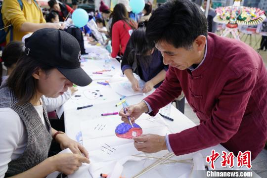 点击进入下一页