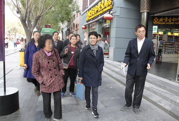 杜娟副主席带队到前门历史文化街区开展专题调研