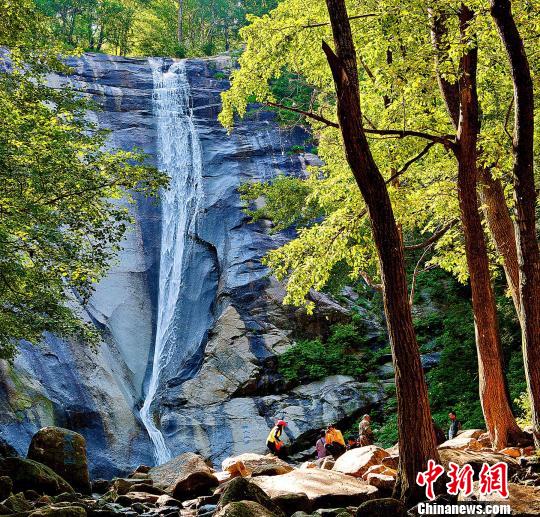 河北兴隆县：叫响书画文化品牌打造全国最美写生县