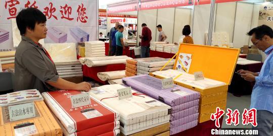 展区一角?！⊙罘?摄