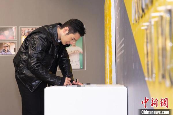 点击进入下一页