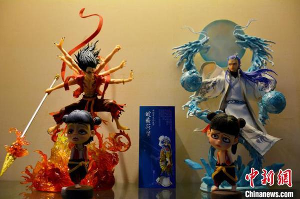 皖南彩塑?！≌徘?摄