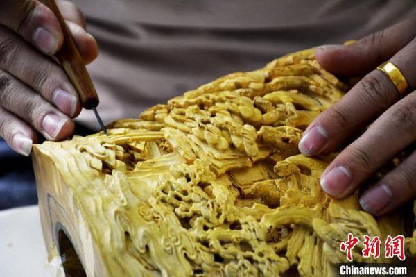 徽州木雕技艺?！≌徘?摄