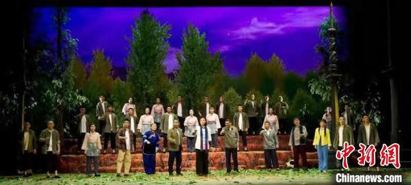 新编现代京剧《红土》展演中国戏剧节讲述感人故事