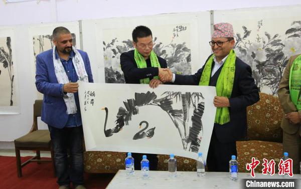 画展现场?！≌懦恳?摄