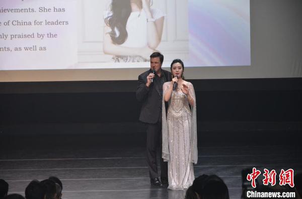 第十届中国(广州)国际演艺交易会暨首届丝绸之路国际剧院联盟旅游演艺投洽会(以下简称“演交会”)，25日在广州大剧开幕?！〗逶?摄