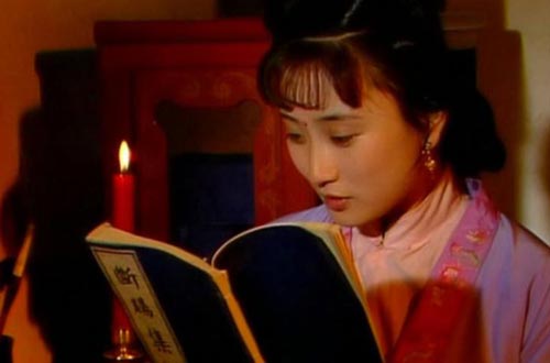 香菱学诗的提升路径与悖论性