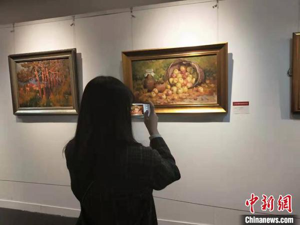百余幅俄罗斯油画山西展出促进中俄文化交流