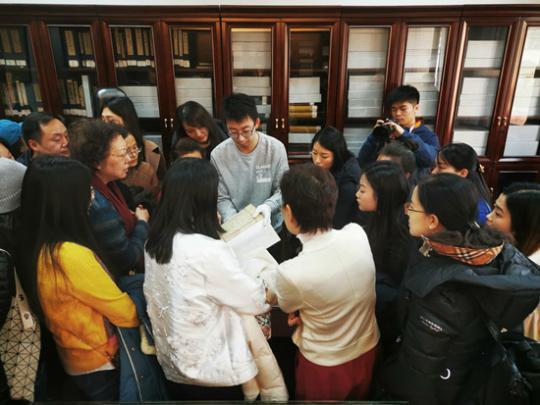 点击进入下一页