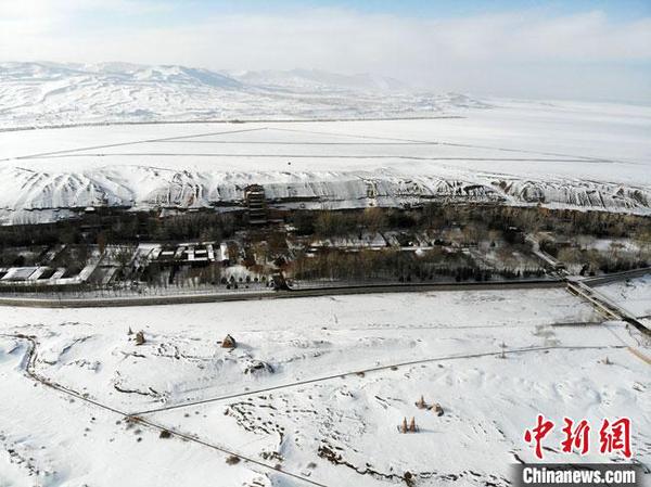 图为航拍敦煌莫高窟。(资料图) 杨艳敏 摄