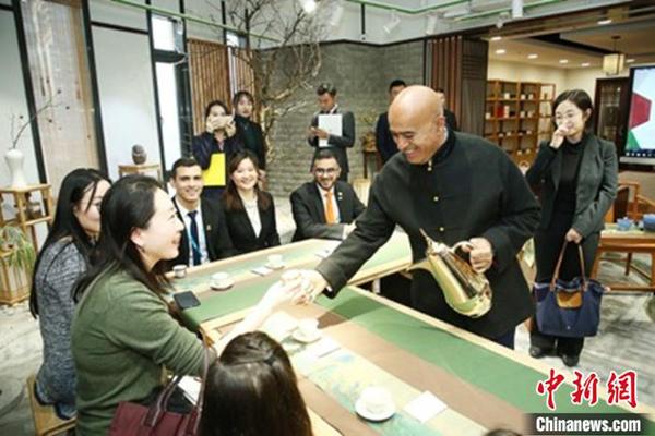 点击进入下一页