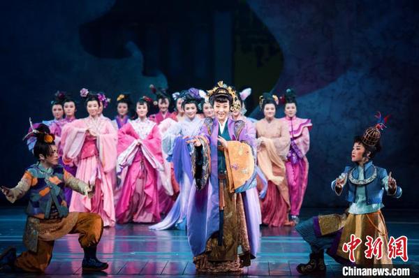 江南民调新版《三笑》剧照 主办方供图