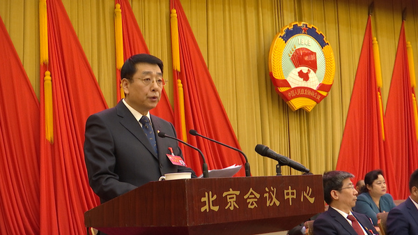 651KP0JE.08_21_59_10.Still001