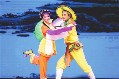 小丑当家的歌舞小戏