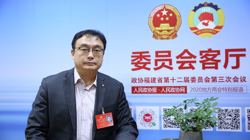 刘泓常委：思政课不应只停留在考试上2