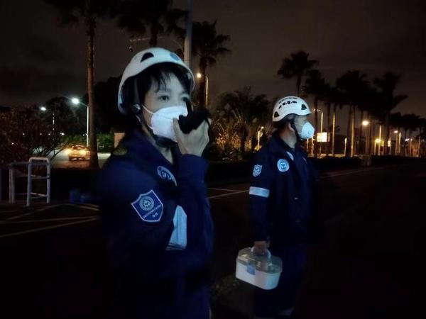 孙韬与队员为海峡两岸焰火做安全保障