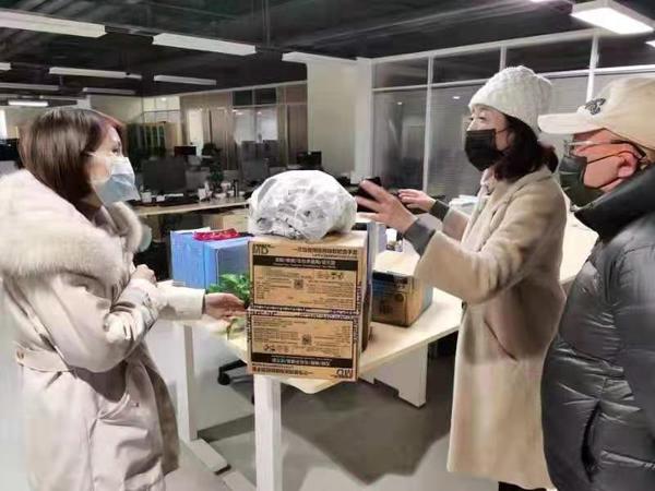 1 图一香港社团组织援汉物资