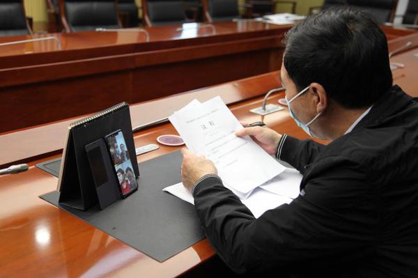 李铁生副主席主持召开疫情防控工作领导小组办公室视频会议