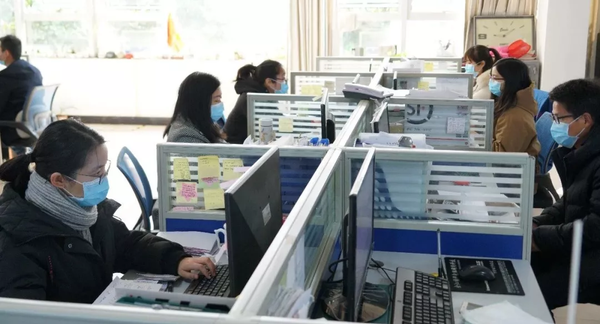 图为三川智慧部分员工已有序复工复产。