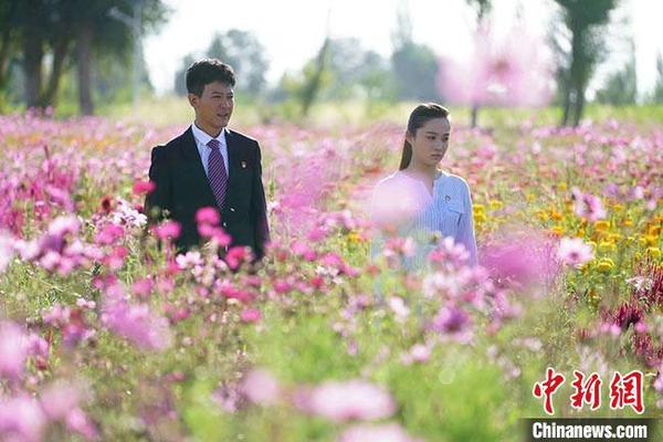 图为《一个都不能少》剧照?！【缱樘峁?摄