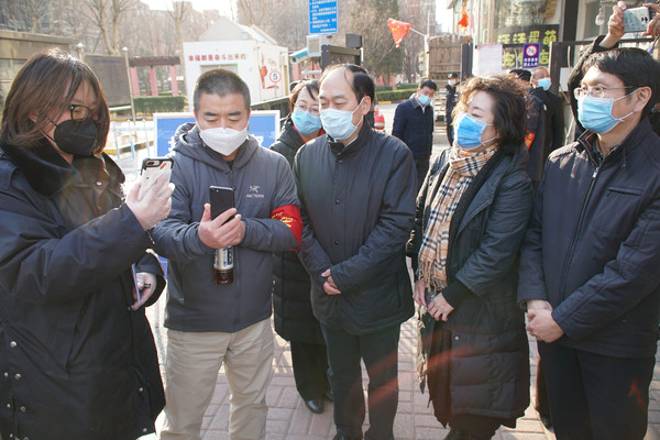 市知联会组件社区涉外服务队开展小语种线上服务-1