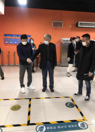 公区检测“1米线”