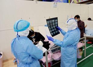 ?云南省曲靖市政协常委邓星梅：穿上这身白衣，我便有了挺身而出的勇气