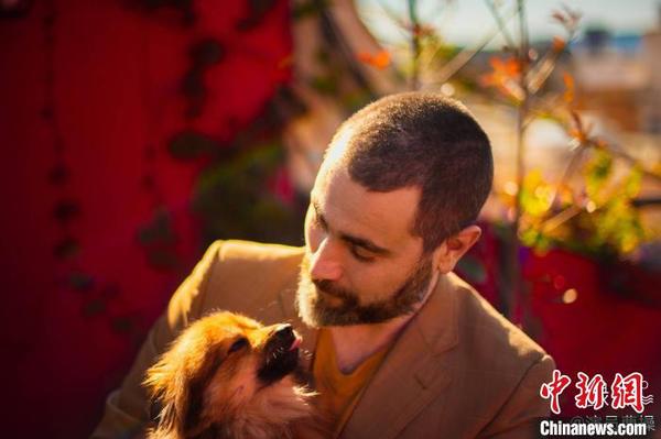 大女儿拍摄的曹操 受访者供图 摄