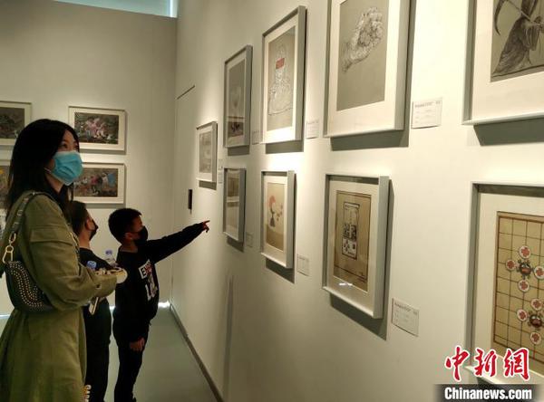 展览一角?！⊙罘?摄