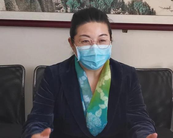 民进中央妇女儿童委员会副主任、北京青爱教育基金会理事长、尼山母爱书院院长 张银俊