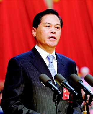 中共云南省委书记、省人大常委会主任陈豪出席会议并讲话