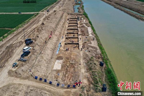 经国家文物局批准，山东省水下考古研究中心联合博兴县博物馆对寨卞东南遗址进行考古发掘，批准发掘面积800平方米?！『阂?摄