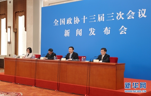 　5月20日，全国政协十三届三次会议召开新闻发布会。大会新闻发言人郭卫民向中外媒体介绍本次大会有关情况并回答记者提问。图为新闻发布会现场。新华网记者 王翰林 摄