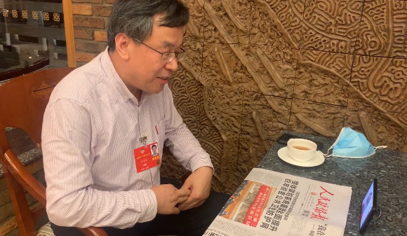 让我们的年轻一代得到洗礼