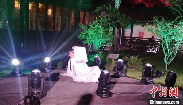 点击进入下一页